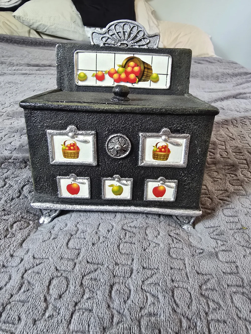 Collections Etc. Vintage Cast Iron Stove Shaped Recipe Box Kitchen Decor Black